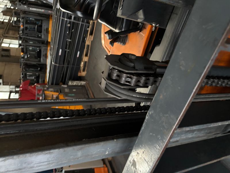 Použit&aacute; manipulačn&aacute; technika Still R50-15 &mdash; Booster Lift