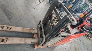 Použit&aacute; manipulačn&aacute; technika Linde L12 battery problem &mdash; Booster Lift