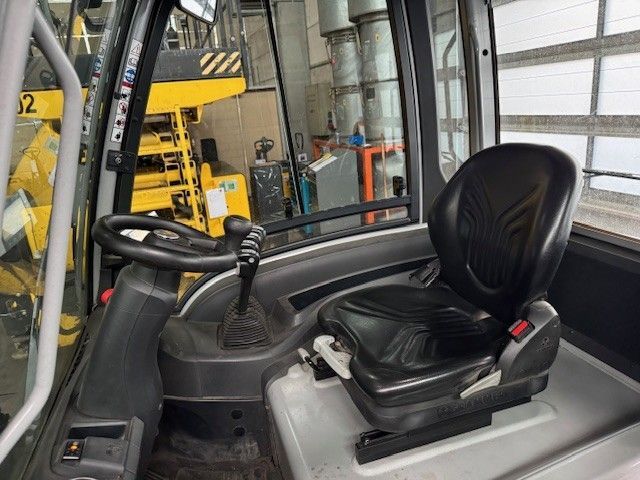 Použit&aacute; manipulačn&aacute; technika Still RX60-50/600 &mdash; Booster Lift