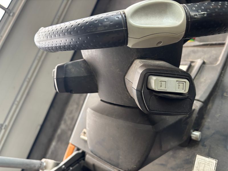Použit&aacute; manipulačn&aacute; technika Still OPX-L12 &mdash; Booster Lift
