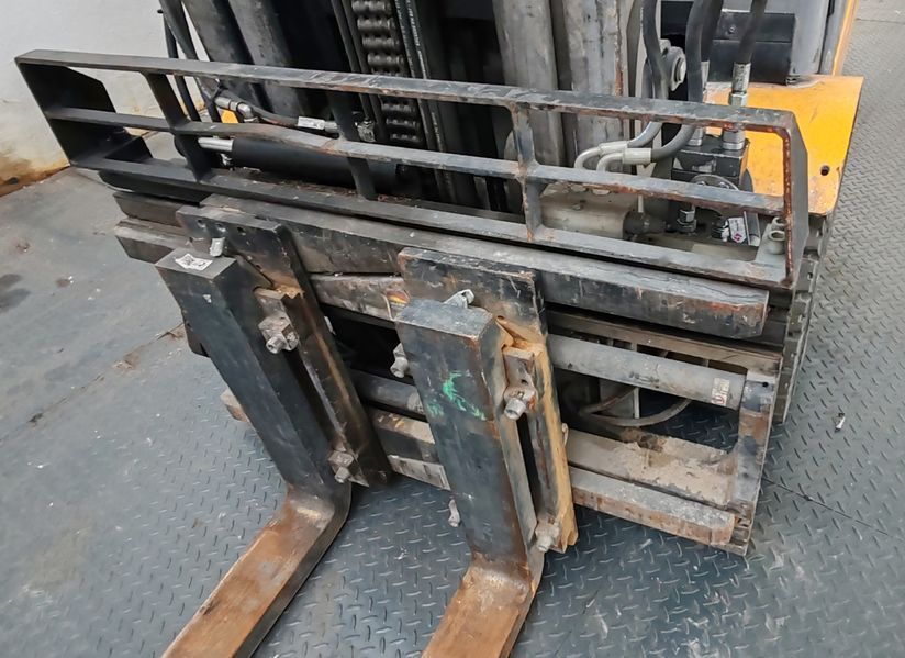 Použit&aacute; manipulačn&aacute; technika Jungheinrich TFG435s &mdash; Booster Lift