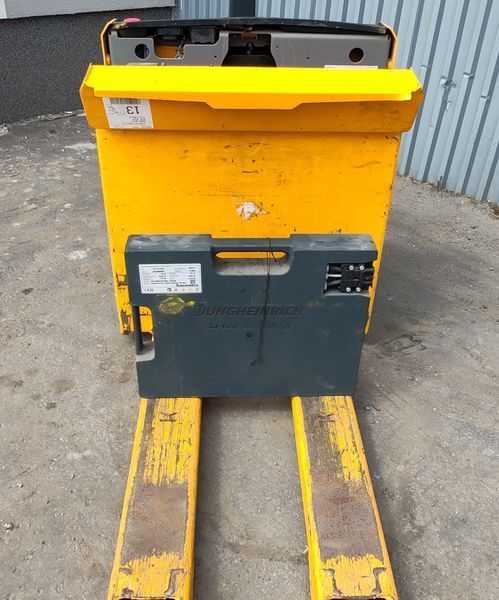 Used material handling equipment Jungheinrich EJE 116i Li-ion/ 2022y/ 1.6t/ 278kg (5pc) &mdash; Booster Lift