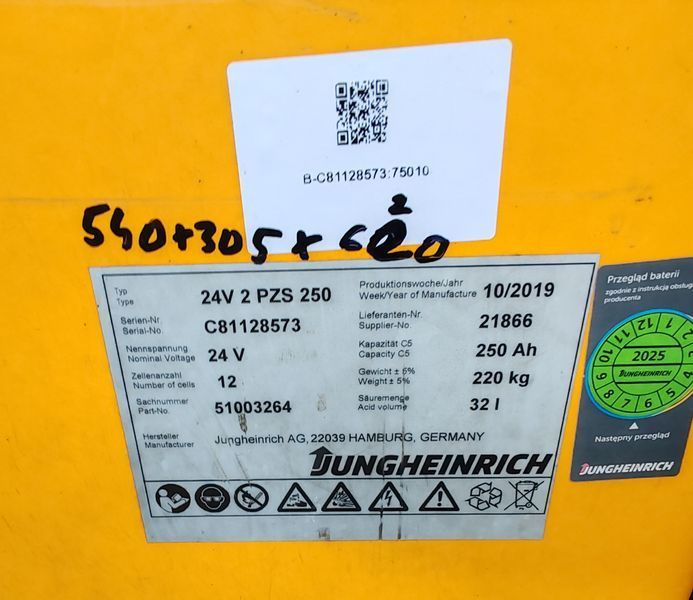 Použit&aacute; manipulačn&aacute; technika Jungheinrich EZS130 defect &mdash; Booster Lift