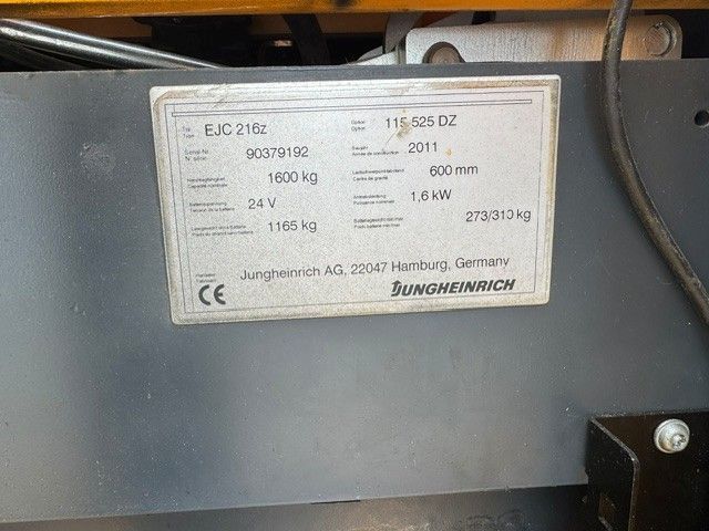 Used material handling equipment Jungheinrich EJC 216z &mdash; Booster Lift