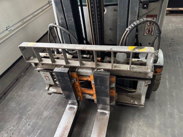 Used material handling equipment Still RX20-20P &mdash; Booster Lift