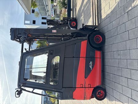 Použit&aacute; manipulačn&aacute; technika Linde E20-01/600 Hochgesetzt &mdash; Booster Lift