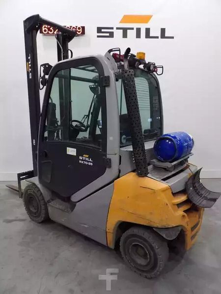 Použit&aacute; manipulačn&aacute; technika Still RX70-25T &mdash; Booster Lift