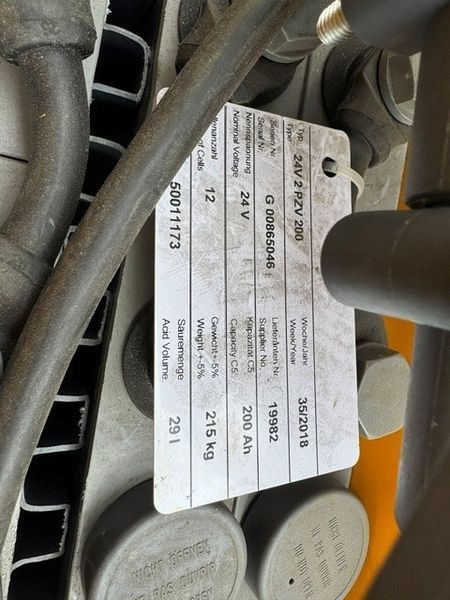 Used material handling equipment Jungheinrich EJE 116 mit Waage &mdash; Booster Lift