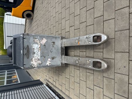 Used material handling equipment Still EXUS22 &mdash; Booster Lift