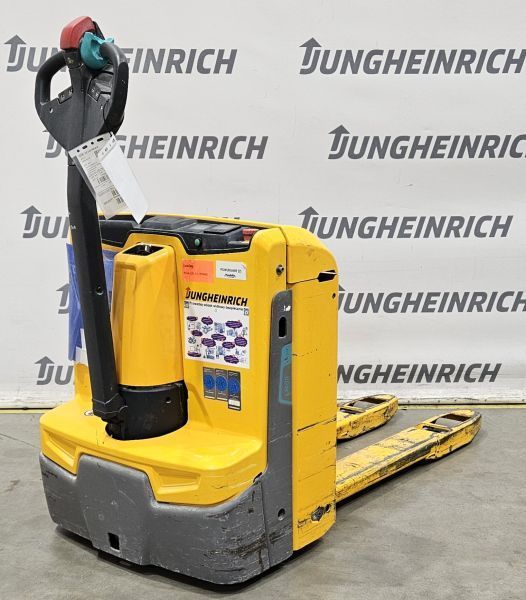 Použit&aacute; manipulačn&aacute; technika Jungheinrich EJE 114 Li-Ion Lithium &mdash; Booster Lift