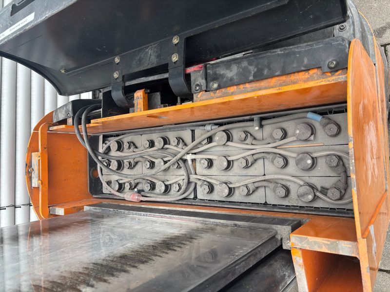 Použit&aacute; manipulačn&aacute; technika Still EGV 16 &mdash; Booster Lift
