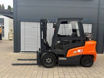 Used material handling equipment Doosan G30NXP &mdash; Booster Lift