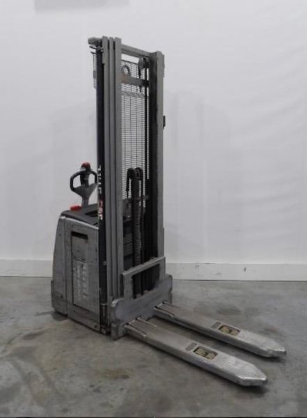 Used material handling equipment Still EXV 16 &mdash; Booster Lift