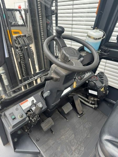 Použit&aacute; manipulačn&aacute; technika Doosan G30NXP &mdash; Booster Lift