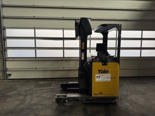 Použit&aacute; manipulačn&aacute; technika Yale MR14 &mdash; Booster Lift