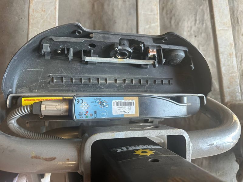 Použit&aacute; manipulačn&aacute; technika Linde CITI (2pc in stock) &mdash; Booster Lift