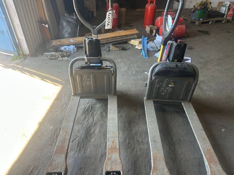 Použit&aacute; manipulačn&aacute; technika Linde CITI (2pc in stock) &mdash; Booster Lift
