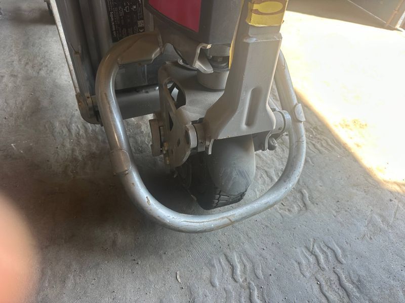 Použit&aacute; manipulačn&aacute; technika Linde CITI (2pc in stock) &mdash; Booster Lift