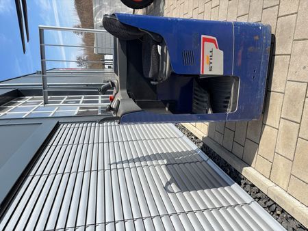 Used material handling equipment Still FXH20 N &mdash; Booster Lift