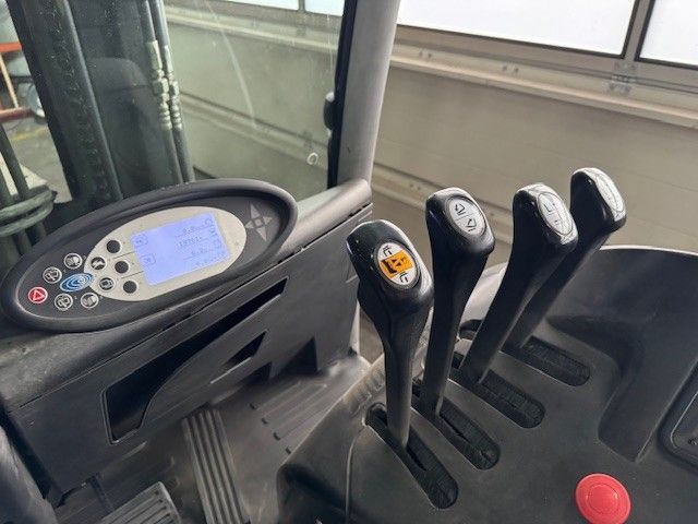 Použit&aacute; manipulačn&aacute; technika Still RX20-20 &mdash; Booster Lift