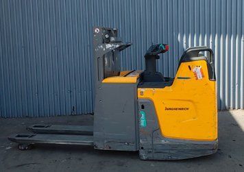 Použit&aacute; manipulačn&aacute; technika Jungheinrich ERD 220 2m/5072mh/2019y &mdash; Booster Lift