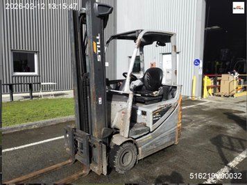 Použit&aacute; manipulačn&aacute; technika Still RX20-14C Triplex Drive-In &mdash; Booster Lift