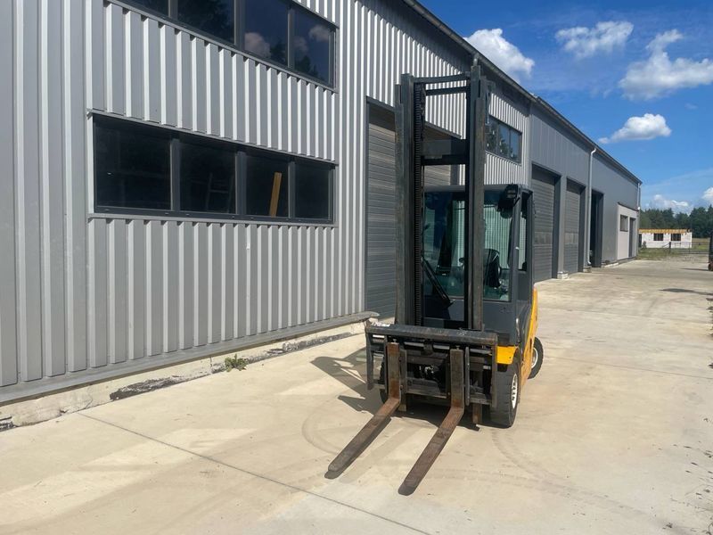 Použit&aacute; manipulačn&aacute; technika Jungheinrich DFG 425s 6190mh/ 4.5m/ 2.5t &mdash; Booster Lift