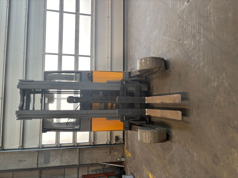 Použit&aacute; manipulačn&aacute; technika Jungheinrich ETV C16 &mdash; Booster Lift