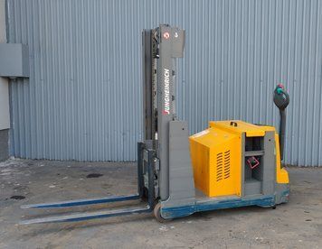 Použit&aacute; manipulačn&aacute; technika Jungheinrich EJG112 batt2022/ 2019y/ 13434mh/ 2.5m/ tilt &mdash; Booster Lift