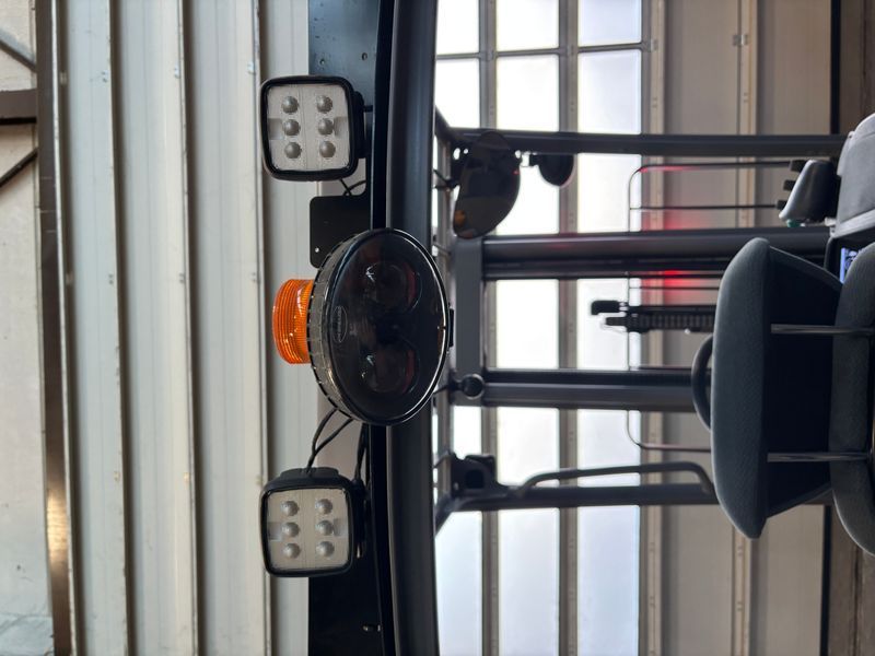 Použit&aacute; manipulačn&aacute; technika Jungheinrich EFG 220 &mdash; Booster Lift