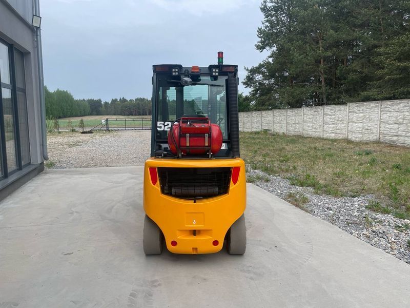 Použit&aacute; manipulačn&aacute; technika Jungheinrich TFG435S &mdash; Booster Lift