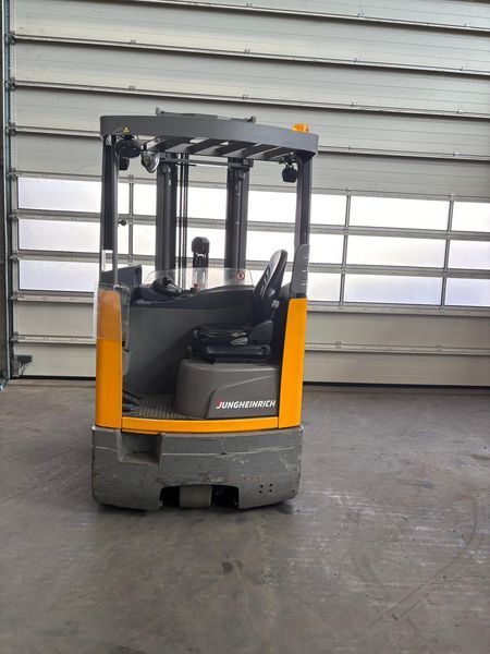 Used material handling equipment Jungheinrich ETV C16 &mdash; Booster Lift
