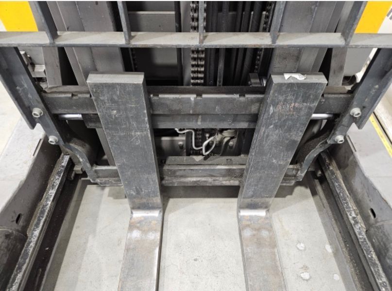 Použit&aacute; manipulačn&aacute; technika Jungheinrich ETV C16 &mdash; Booster Lift