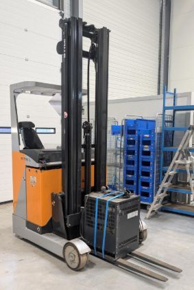 Použit&aacute; manipulačn&aacute; technika Still FM-X12 &mdash; Booster Lift