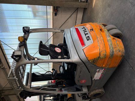 Použit&aacute; manipulačn&aacute; technika Still RX20-20 &mdash; Booster Lift