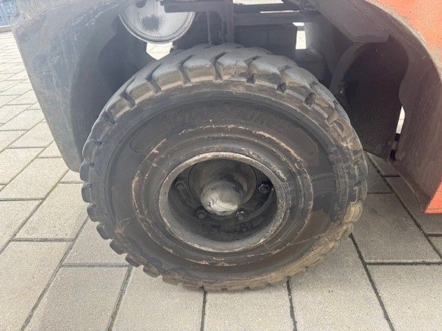 Použit&aacute; manipulačn&aacute; technika Toyota 02-7FGF30 &mdash; Booster Lift