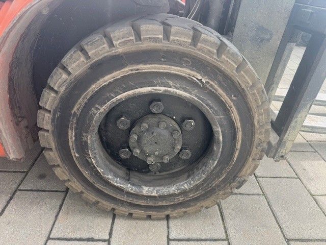 Použit&aacute; manipulačn&aacute; technika Toyota 02-7FGF30 &mdash; Booster Lift