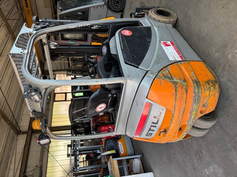 Used material handling equipment Still RX20-20 &mdash; Booster Lift