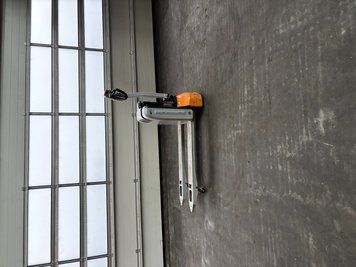 Used material handling equipment Still ECH 15 &mdash; Booster Lift