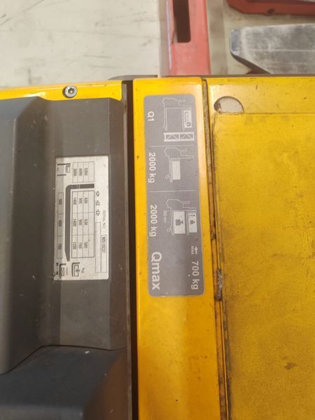 Used material handling equipment Jungheinrich ERC 214z 5.35m/ initial &mdash; Booster Lift