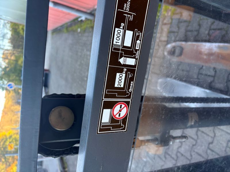 Použit&aacute; manipulačn&aacute; technika Jungheinrich ERD 220 &mdash; Booster Lift