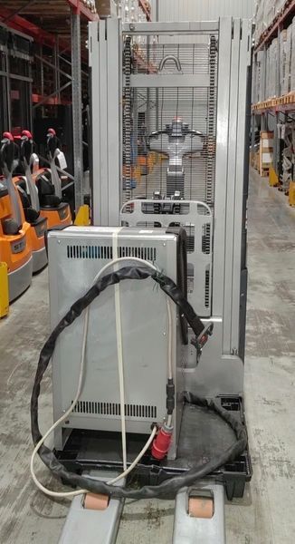 Used material handling equipment Still EXV-SF14LI-ION Still Silber refurbished &mdash; Booster Lift