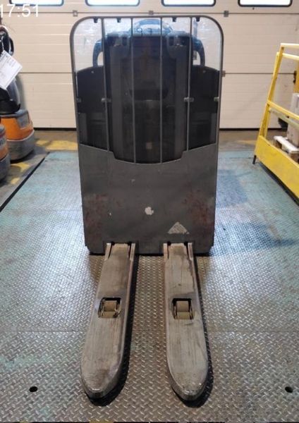 Použit&aacute; manipulačn&aacute; technika Still OPX-L12 &mdash; Booster Lift