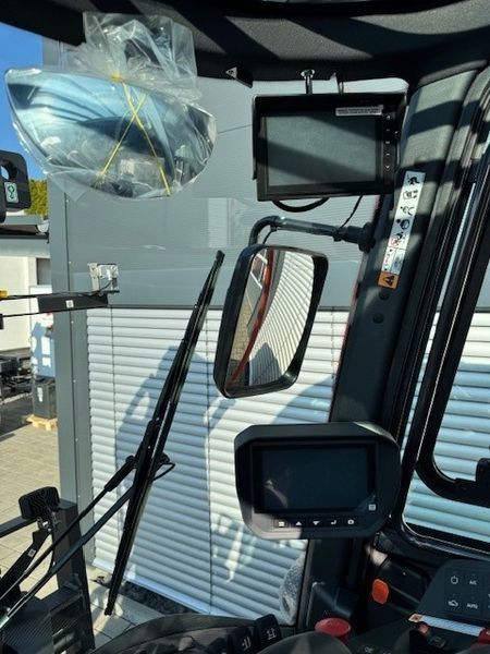 Použit&aacute; manipulačn&aacute; technika Bobcat D90S-9 NEUGER&Auml;T!!! &mdash; Booster Lift