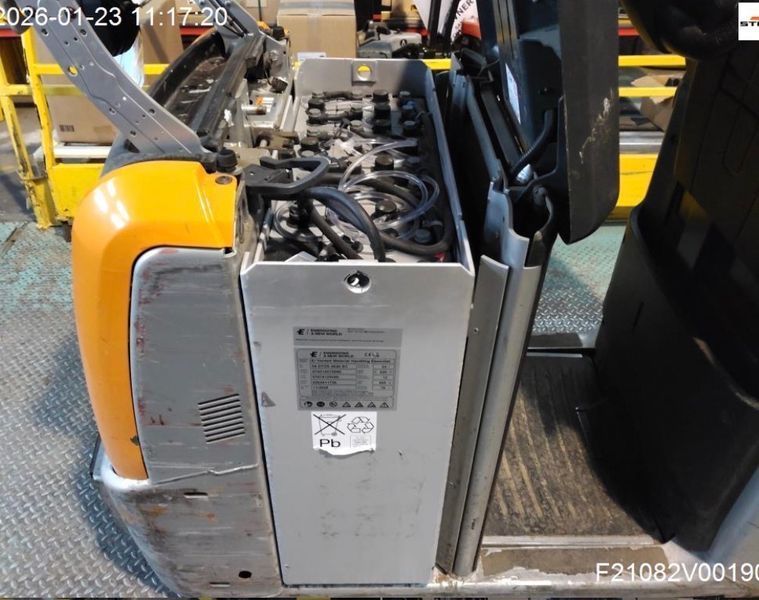 Použit&aacute; manipulačn&aacute; technika Still OPX-L12 &mdash; Booster Lift
