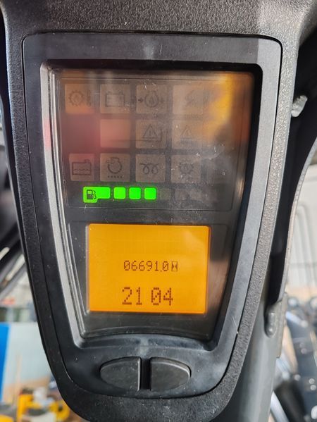 Used material handling equipment Linde H14T-01 &mdash; Booster Lift
