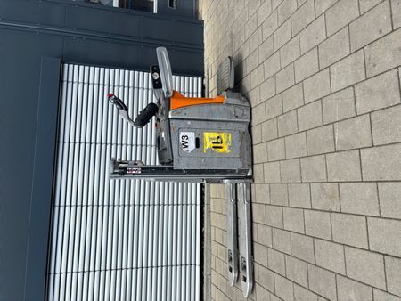 Used material handling equipment Still EXDSF20 &mdash; Booster Lift