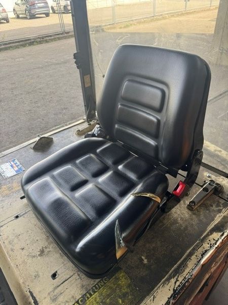 Použit&aacute; manipulačn&aacute; technika Nissan N01L18U &mdash; Booster Lift
