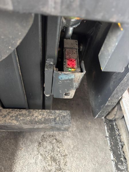 Used material handling equipment Still FM-X10 &mdash; Booster Lift
