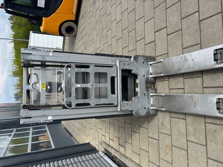 Used material handling equipment Still EXDSF20 &mdash; Booster Lift